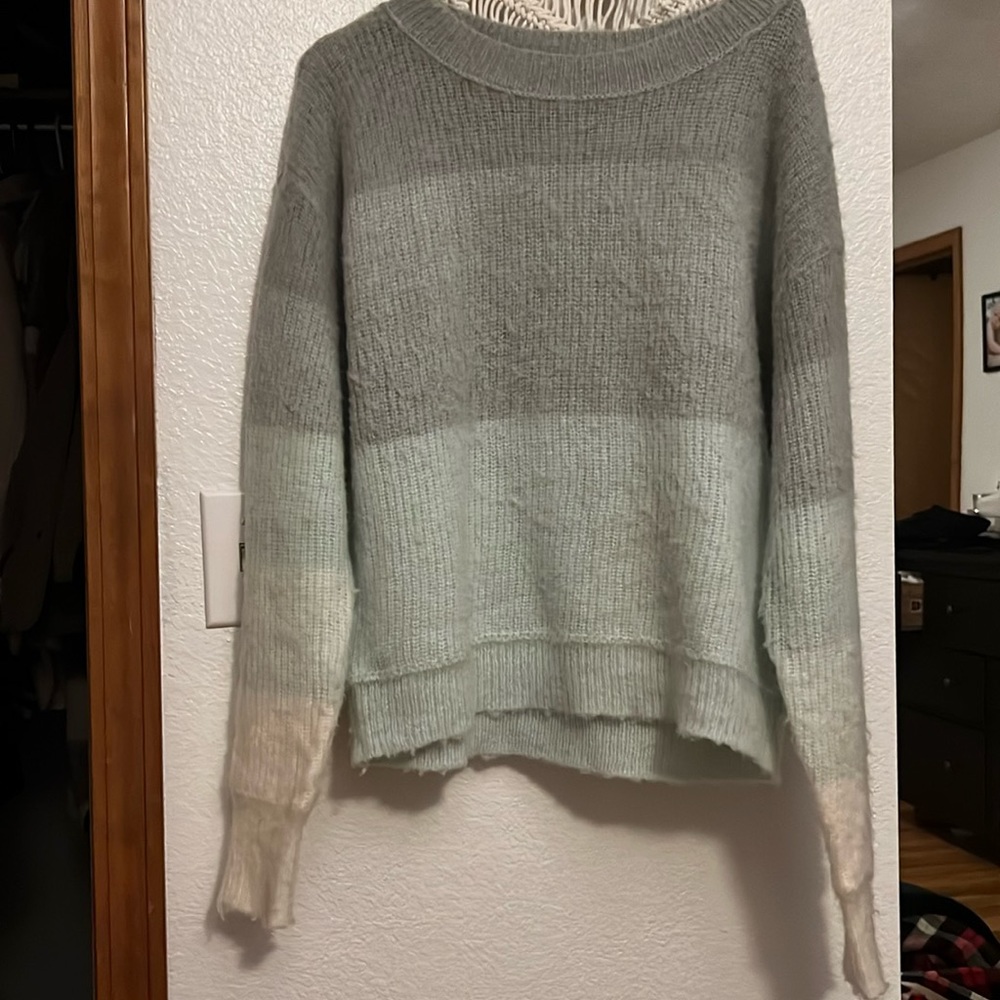 Free people sweater